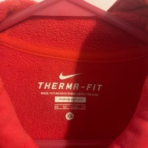 Nike therma fit hoodie